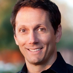 Startup guy, broad curiosity, triathlete & sweet tooth.