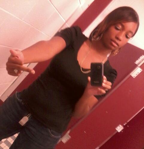 KeepItd3HUNNA's profile picture. -Dunkkk In Mhy Ears & SmokinqqLOUD. ##FollowMhee&&IllFollowBakc!! #SQUADDDD!