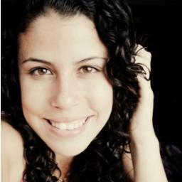 tenho um iphone 5 , sou linda , rica e mentirosa :D