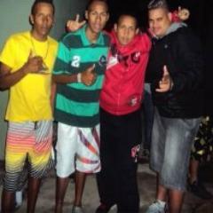 Tem que ter fé, tem que insistir!
Humildade , só assim para progredir  .