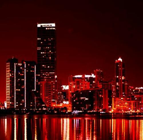 We are Scene Miami! Following local tweeps & RT the good stuff. We might also share our thoughts every now and then :)
