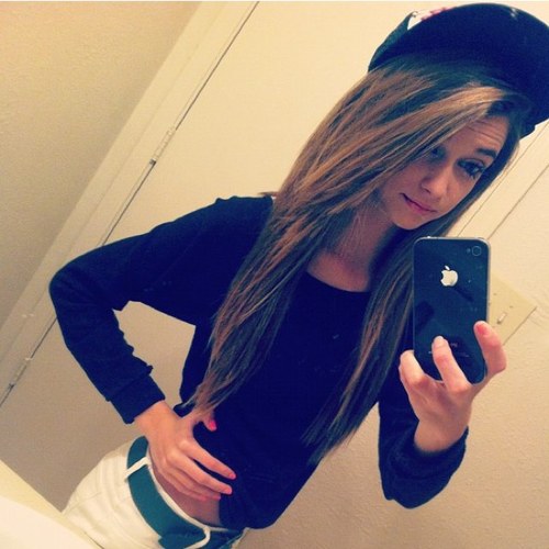 If chu follow me, i'll love you forevaaaa'♥ do itttt! / instagram: @savannuuh_
