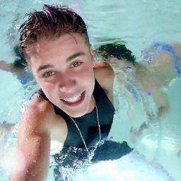 Amoo demais o Bieber & minha Demi Diva. Stay Strong And Never Say Never.O @imnormalj (Justin) me seguiu dia 17/10/12 as 20:50min. BEST DAY OF MY LIFE !