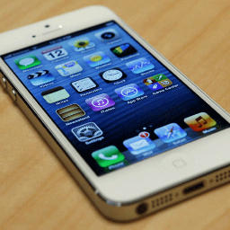 Super Sorteos trae para TI un Gran IPHONE 5 de 16Gb Liberado para todas la operadoras. Puede ser Tuyo solo SÍGUENOS y RT. Sera este 16-11-2012.