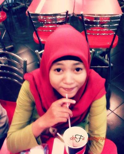 NadiaRahmawaati's profile picture. Aku harus bisa membanggakan kedua orang tuaku. Amin