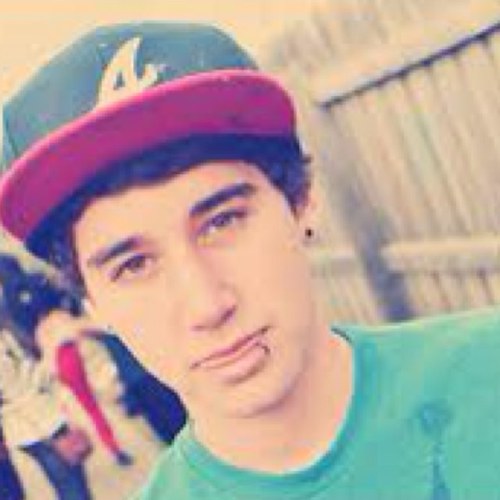 falsebrooks's profile picture. 