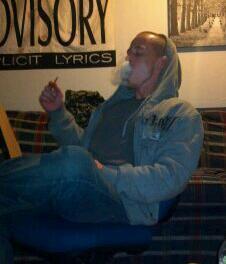 *****LOUD music LOUD bud LOUD life*****            if you can't digg it, don't tripp on it
