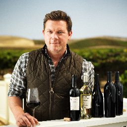 With a shared passion for pairing food & Wine, Chef Tyler Florence & the Michael Mondavi family crafted Tyler Florence Wines from Napa Valley’s finest vineyards