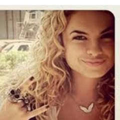 vitoria44897030's profile picture. 