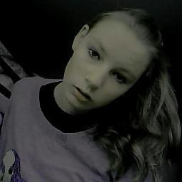 Love You Josh Hutcherson, The Hunger Games is the best3! :), I Follow Back! xxxxxxxxx