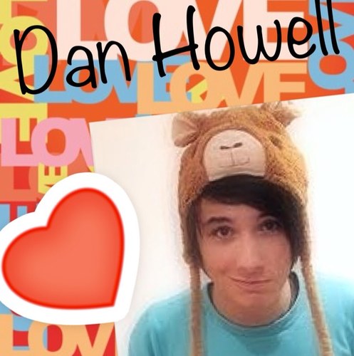 Omg i love dan howell so much!!!!!!
Llamarny ftw yeah
...mmmiiicccroooowaaavveee......