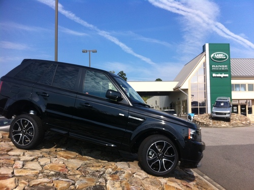 Land Rover Birmingham is part of Tom Williams Imports and owned by Sonic Automotive.