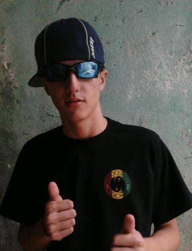 pra que me descrever se voce vai acreditar no que os outros falao de mim.
