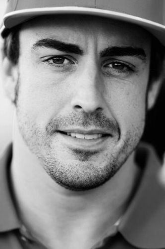 Lo facil aburre,lo dificil atrae y lo imposible enamora!!Forofa de la F1