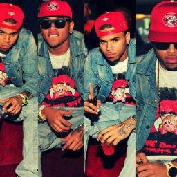 Follow Mhe Imma Boss BiTTchh I dont TAKE NOe SHitt HAHa Lol N follow myi ghettoo ass friends they goa a twitter mwahhh
