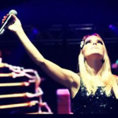 Foco, força e fé! @ThaemeTeT ♔ | Fã Clube Oficial, since: 25/08/12 | Dona: @MeuDanoninhoLS | Parceria: @FcHojeNao *o*