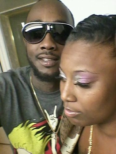 Shunlovesher2's profile picture. To know me is to love me!!!!