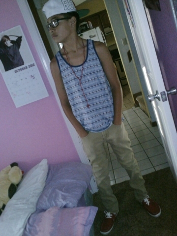 Omar:D single hmu? :] tap that follow button;D