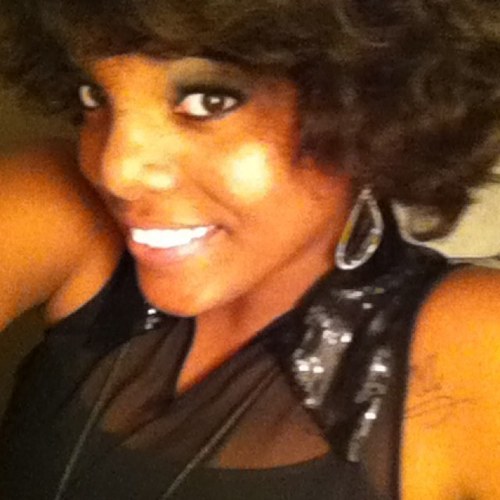 iWearVS's profile picture. not perfect far from it heart been broken. dont make promises if they will eventually be broken