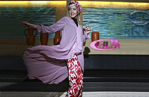 Official  twitter of Radwah Collections ....
 Modest and simple ..... 
 For order via sms 085220023242 and pin BB 326DA3DE