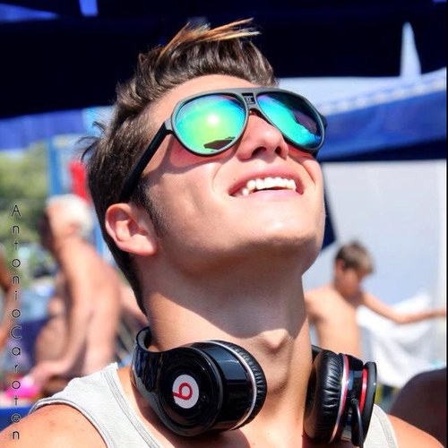 ArmiLyi's profile picture. 