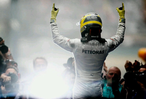 Fans del piloto alemán de Mercedes Nico Rosberg. Campeón de GP2 en 2005. 1 victoria, 1 pole y 7 podios en F1.