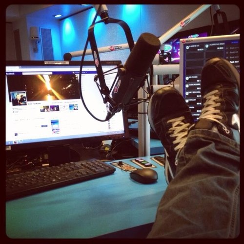 MATINALETRYRAD2's profile picture. COMPTE OFFICIEL DE LA MATINALE SUR TRY RADIO 6h/9h tout les matin ici les photot actu l'emission COMPTE DE LA RADIO POUR QUI ON BOSS @TRYRADIO1