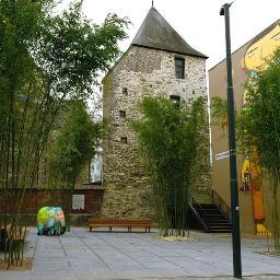 Schelmenhofje, de plaats waar kwajongens van hufters worden gescheiden. Respecteer ons mooie Heerlense pleintje!