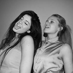 I love&support Kylie Jenner .★You gotta live it big time. :)★ if you want a follow back just ask!