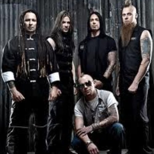 i love metal especialy slipknot, five finger, korn, stone sour,a7x, disturbed well i guess i love all metal!!!!