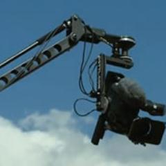 Woonvid maakt professionele woonvideos incl. makelaarspromo in eigen huisstijl in HD met 5 meter hoge crane voor slecht's  € 99,00 excl. btw.