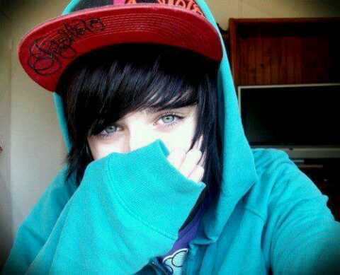 hi im. dylan and im bi ^_^SEX,DRUGS & MONEY. I WANT SEX SO LETS DO IT (taken) my heart was fixed
