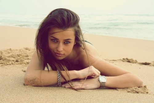 QuotesorQuotes1's profile picture. JE FOLLOW BACK 100%