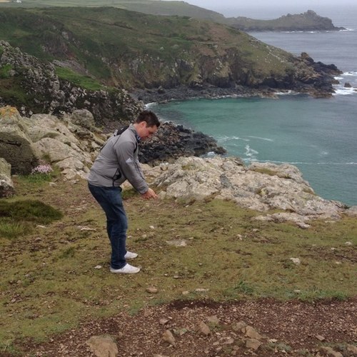 Love golf, wife, son, family and friends, not in that order, all views are my own