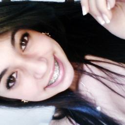 Leonina,Santista de corpo e alma !, 15 anos ,filha da mulher mais linda do mundo s2 , amar a Deus sobre todas as coisa !
