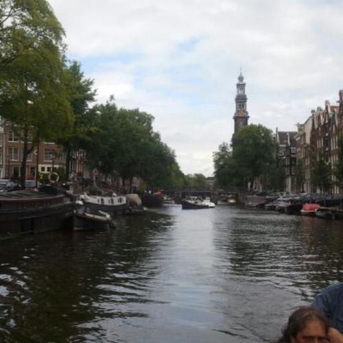 Amsterdammer in zeeland. vader van Nikita,Dani & Tim. Geboren ajacied. Commercieel directeur Multifast