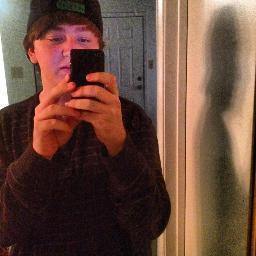 Hi i'm Harry I like to smoke weed, waste time, and have an interest in fizzy beverages. I live in AZ but i'm moving to WA. FBGM.