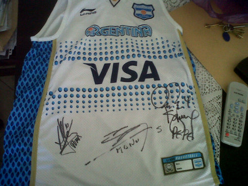 MaxiCBdN's profile picture. Argento. Bahiense. Riquelmista. Y sueño con vivir 100 años.