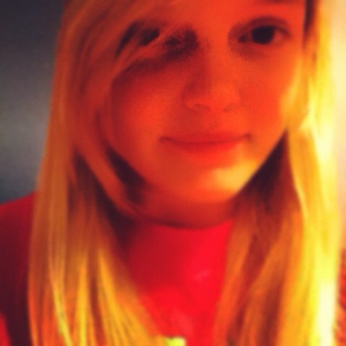 I love God. and everybody. i have 2 maybe 3 true bestfriends. dont judge me