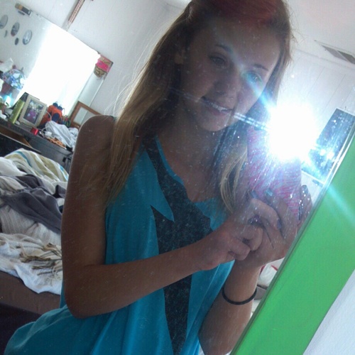 lindsay_zombiee's profile picture. smile シ