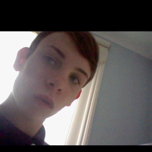 eamonnrutta's profile picture. can people follow @hardy_chloe