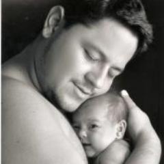 ericoliveros's profile picture. Docente, felizmente casado con la mujer más bella del planeta y trabajando desde las aulas de clases por una educación para la autonomía y para la libertad