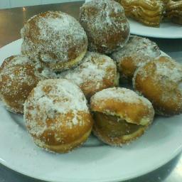 Rellena de dulce de leche y veneno. Mi hermana me compra ropa en Insomnio. Reloaded.