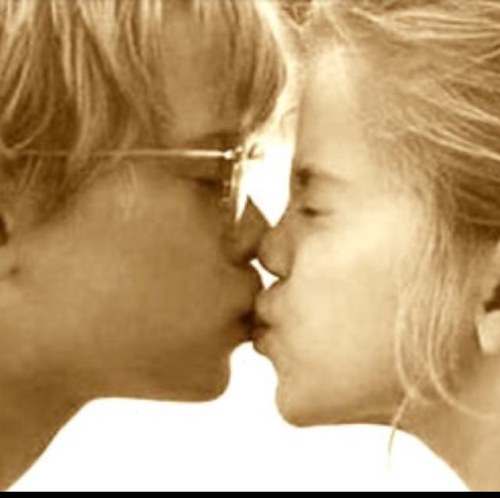 1LocoEnamorado's profile picture. Me dicen que estoy loco, lo admito estoy loco por ella y la amo demasiado