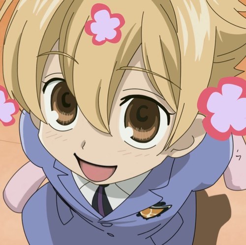 Hiii! You can call me Hunny. ^w^ If you give me cake I WILL LOVE YOU. Oh, Usa-chan says hi toooo :3