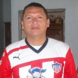 Barranquillero,, dos hijas hermosas que son mi motor, trabajo en Café Salud Eps, y Juniorista ciento por ciento.