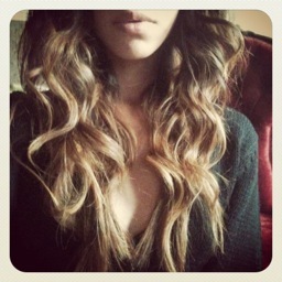 SaraKaylene's profile picture. 21 year old art student from Canada
Instagram: sarakrennie