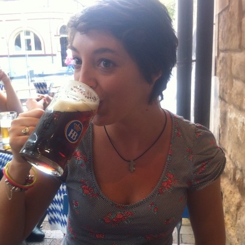 sezbez85's profile picture. 