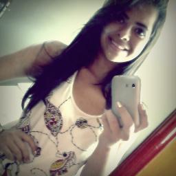 Estudante,Sagitariana, 16 anos , Namorando ♥ , Flamenguista, Paraibana com muito orgulho .