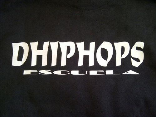 Academia DHIPHOPS ofrecemos clases de Hip-Hop y Gimnasia Artistica Contactos: 0982469946 - 227F737A